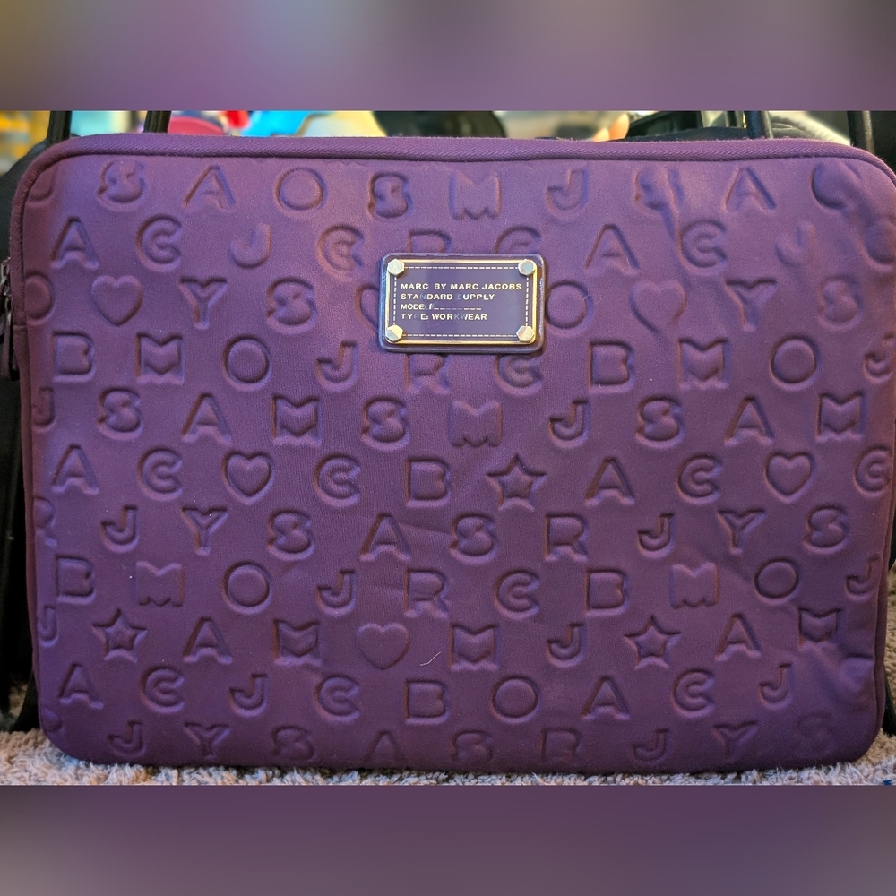 tablet clutch